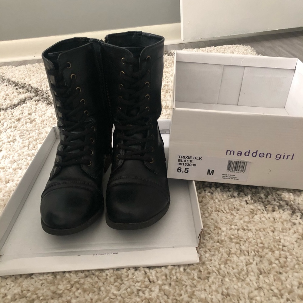 Madden girl Trixie combat boots